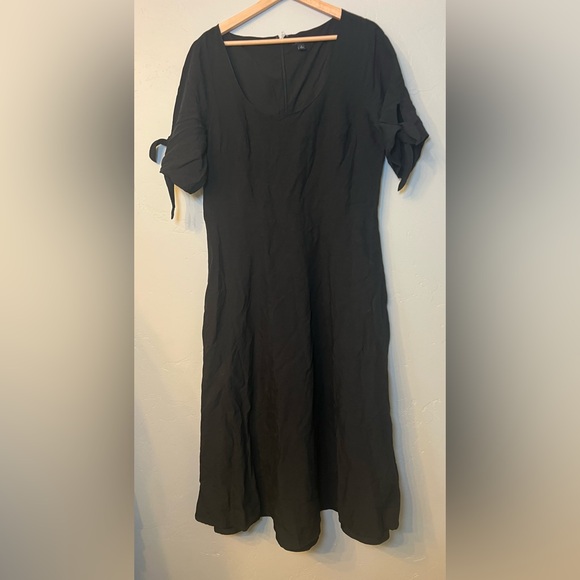 Ann Taylor Dresses & Skirts - Ann Taylor Linen Blend Tie Sleeve Midi Black Dress Size 14